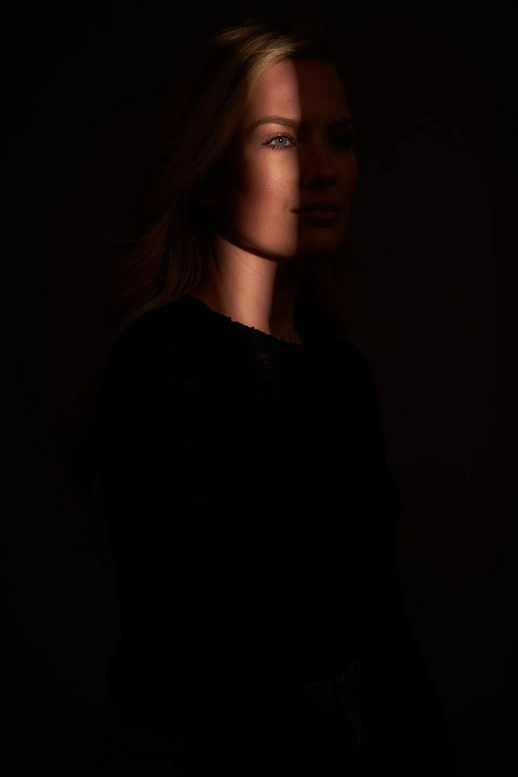 How-to Create a Cinematic Portrait With Hard Light